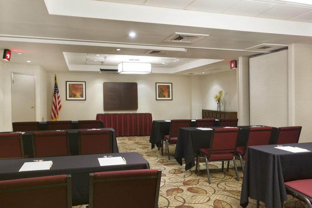 Doubletree Suites By Hilton Nashville Airport Eksteriør bilde