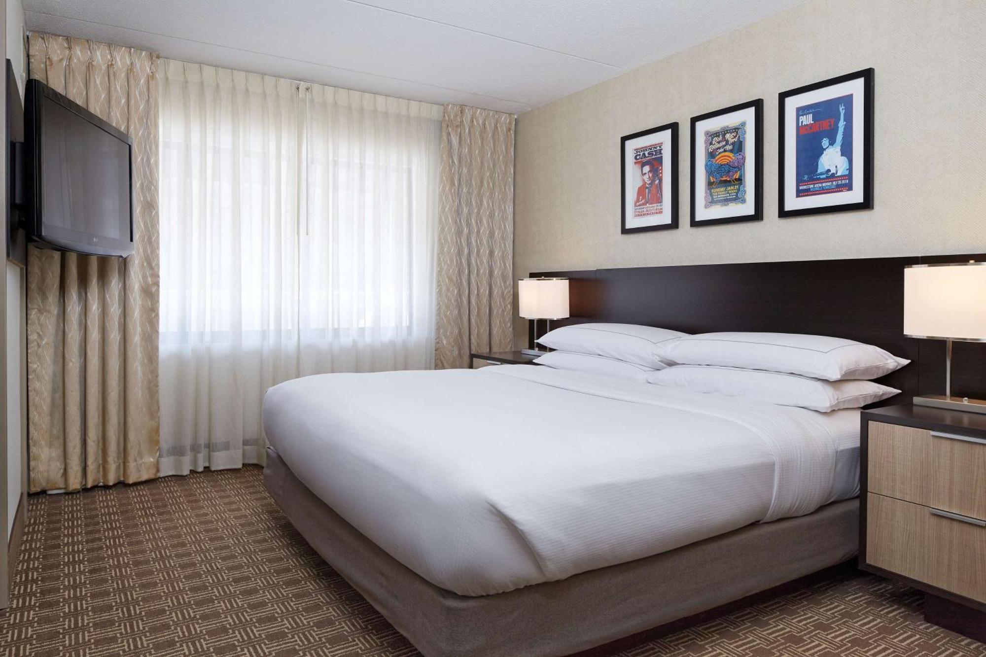 Doubletree Suites By Hilton Nashville Airport Eksteriør bilde