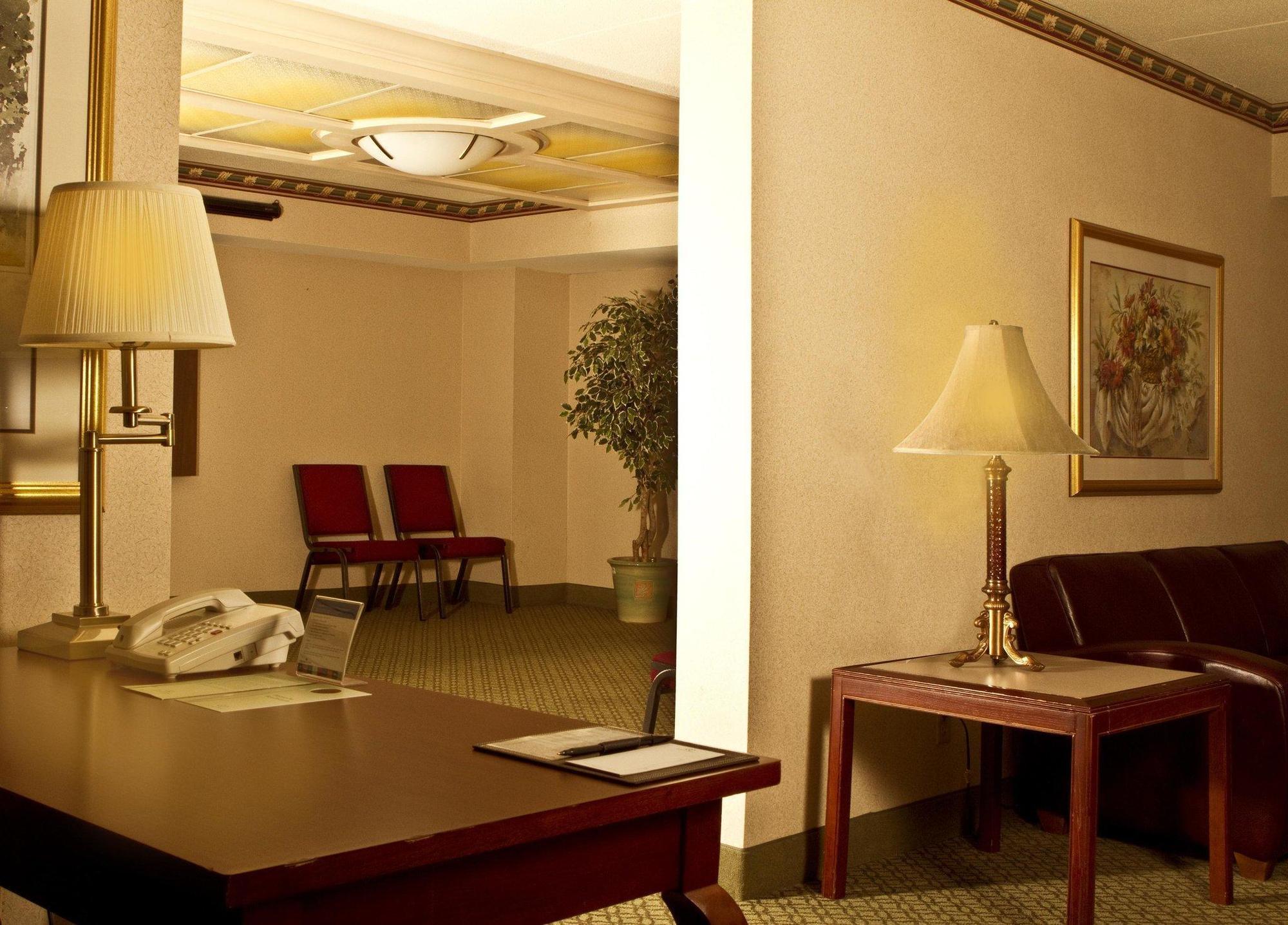 Doubletree Suites By Hilton Nashville Airport Eksteriør bilde