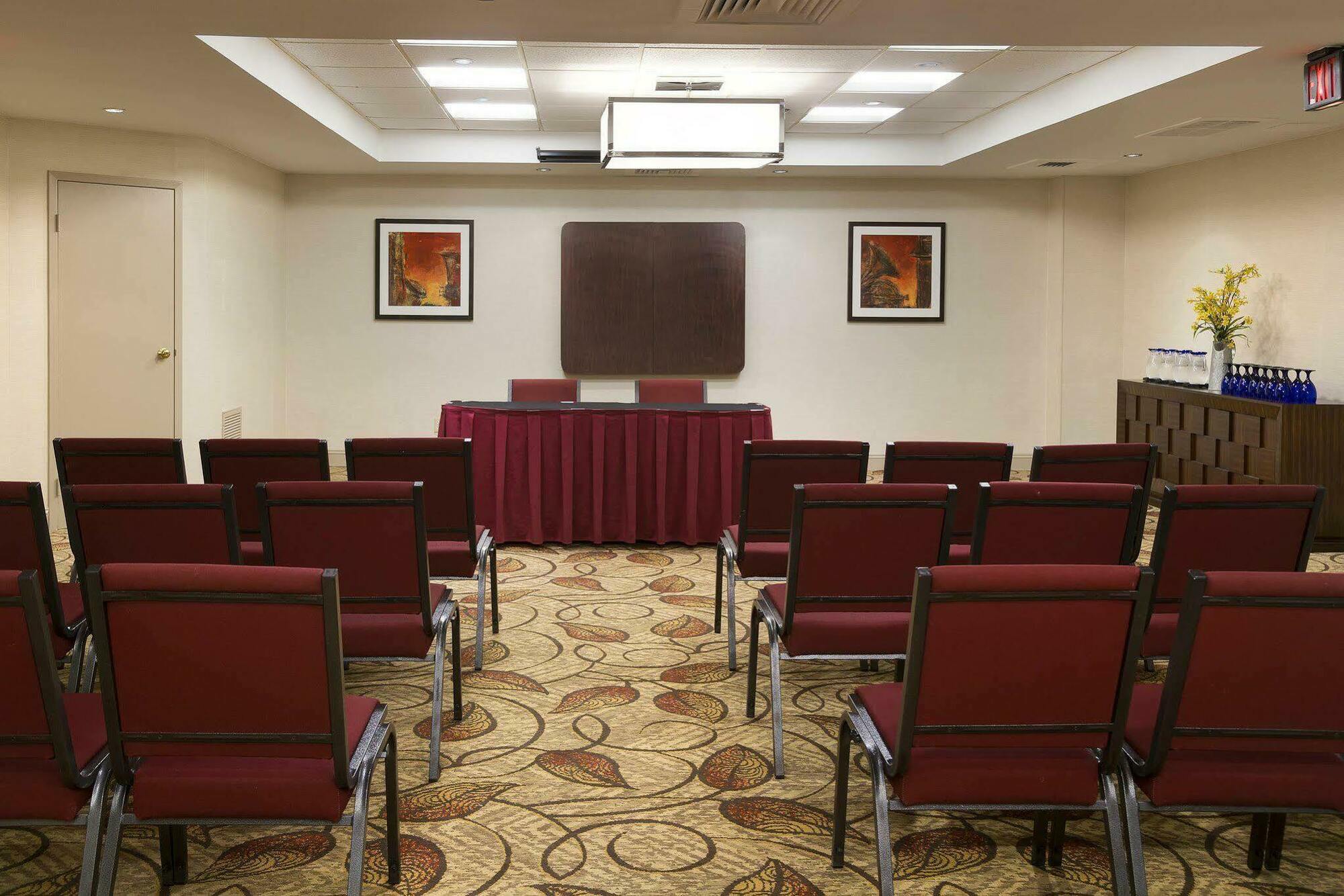 Doubletree Suites By Hilton Nashville Airport Eksteriør bilde